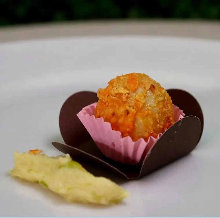 Brigadeiro de guacamole da L.P Brigadeiros